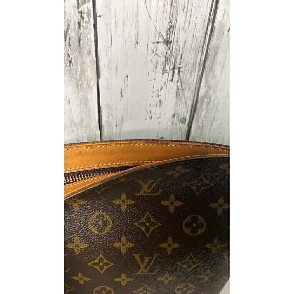 Louis Vuitton Brown Drouot Monogram Canvas Crossbody Bag - Picture 4 of 12